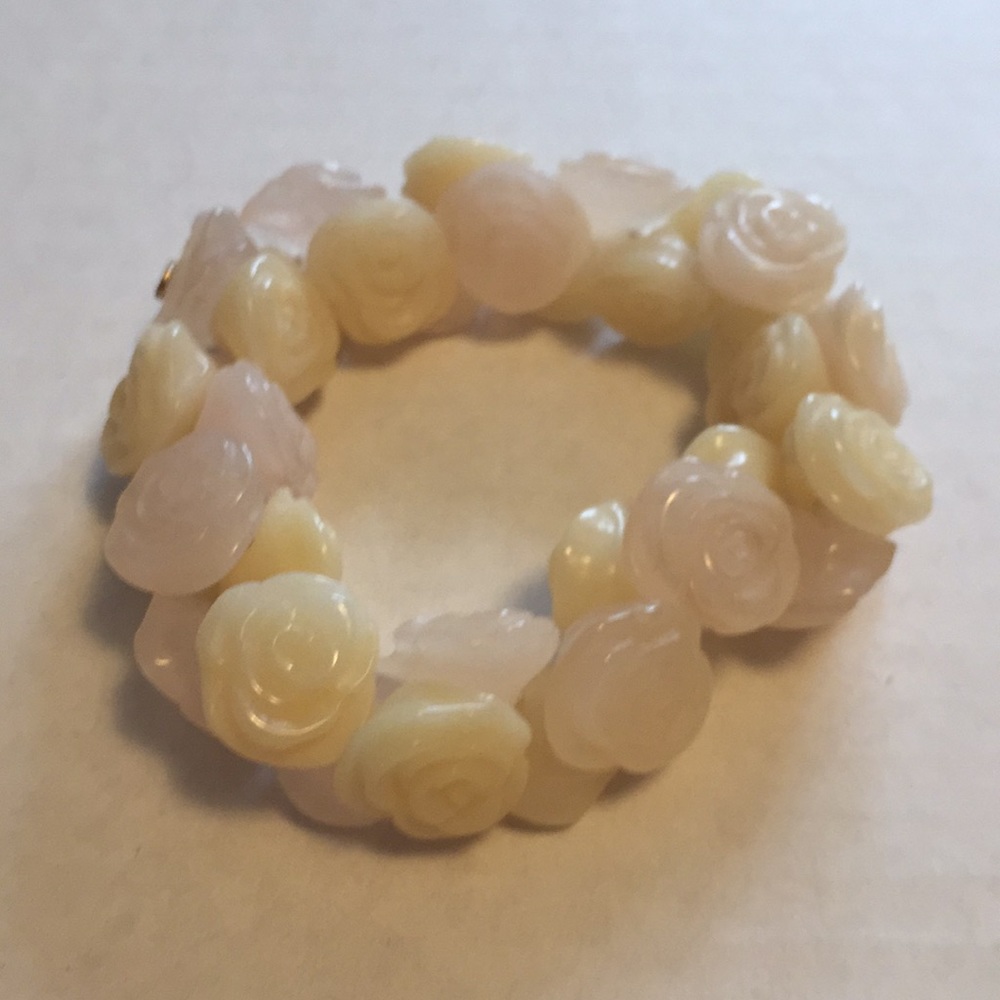 Chanel Stretch Bracelet Pink and White - Picture 10 of 13